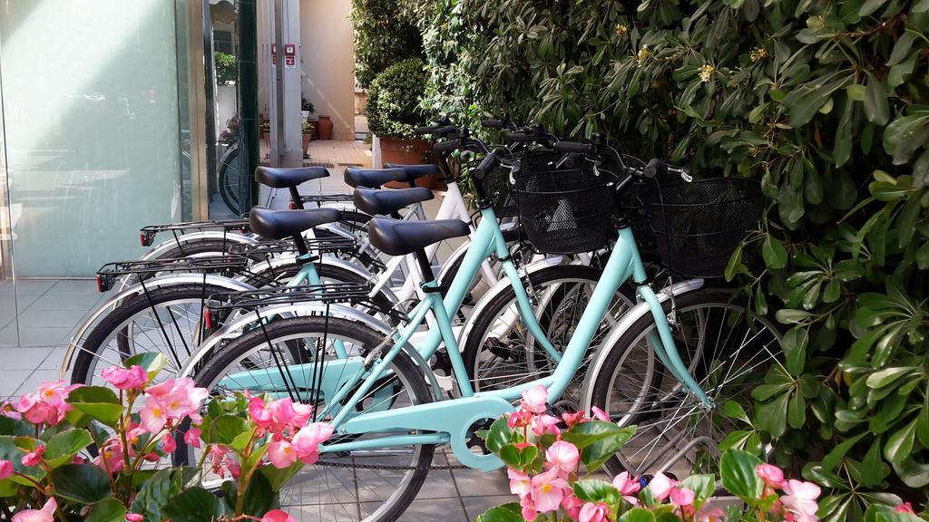 Acasamia Welchome Hotel Rimini Eksteriør billede